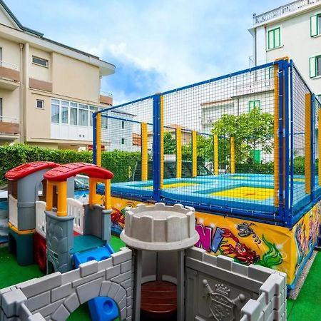 Hotel Gambrinus - Valentini Family Village Μπελάρια-Ιτζέα Μαρίνα Εξωτερικό φωτογραφία